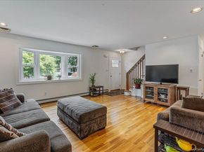 3 Massey Court, Huntington NY 11743