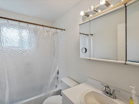 3 Massey Court, Huntington NY 11743