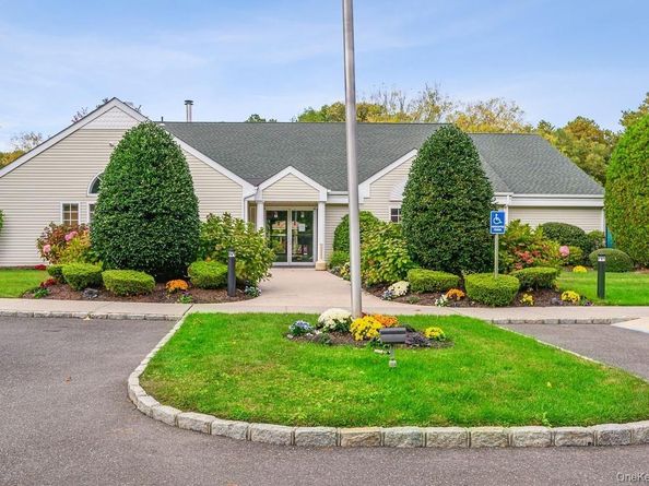 30 Quail Court, Manorville NY 11949