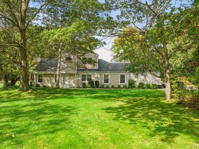 30 Quail Court, Manorville NY 11949