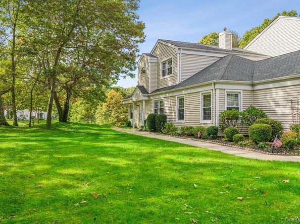 30 Quail Court, Manorville NY 11949