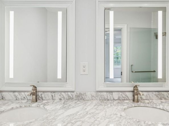 30 Quail Court, Manorville NY 11949