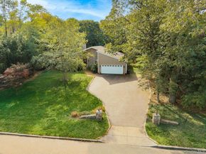 8 Sunset Lane E, Miller Place NY 11764