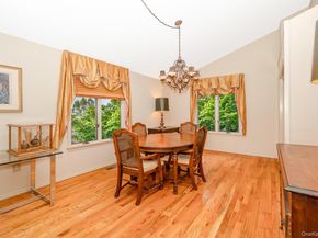 8 Sunset Lane E, Miller Place NY 11764