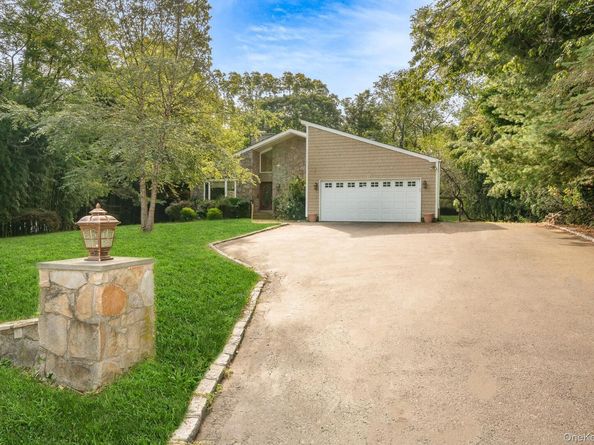8 Sunset Lane E, Miller Place NY 11764