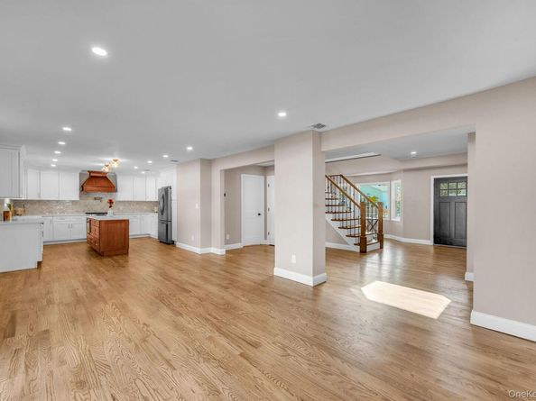 19 Marianna Place, East Islip NY 11730