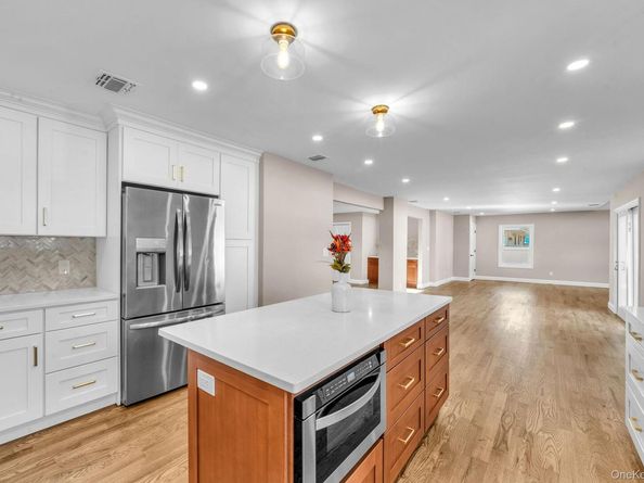 19 Marianna Place, East Islip NY 11730