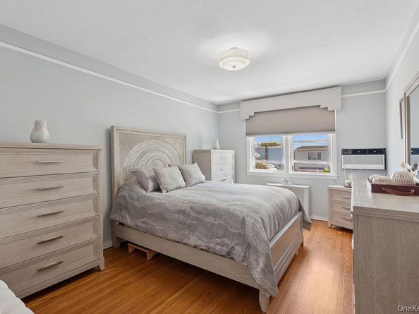 2233 47th Street, Astoria NY 11105
