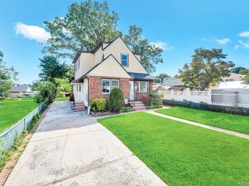 54 Hansom Place
