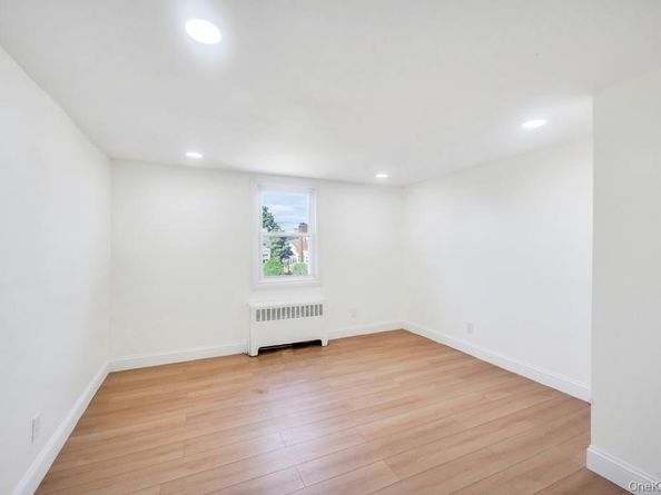 54 Hansom Place, Roosevelt NY 11575