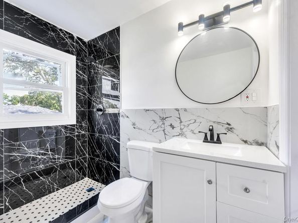 54 Hansom Place, Roosevelt NY 11575