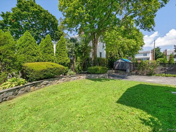 13 Cauldwell Street, Eastchester NY 10709