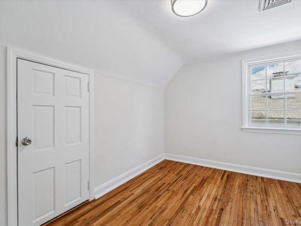 13 Cauldwell Street, Eastchester NY 10709