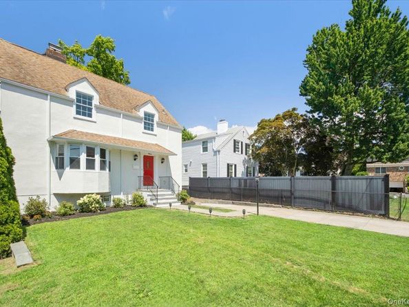 13 Cauldwell Street, Eastchester NY 10709