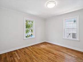 13 Cauldwell Street, Eastchester NY 10709