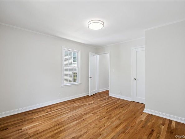 13 Cauldwell Street, Eastchester NY 10709