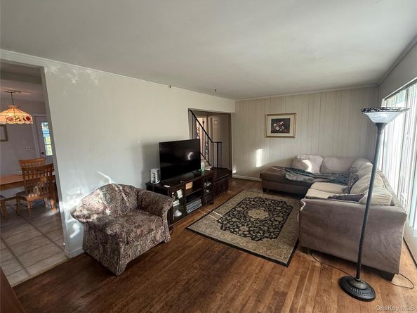 935 Winthrop Drive, East Meadow NY 11554