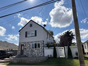 104 E Pennywood Avenue, Roosevelt NY 11575