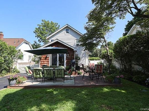 60 W 19th Street, Huntington Station NY 11746