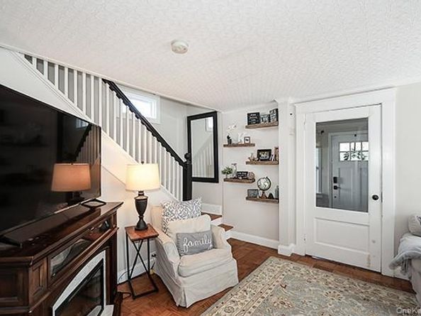 60 W 19th Street, Huntington Station NY 11746