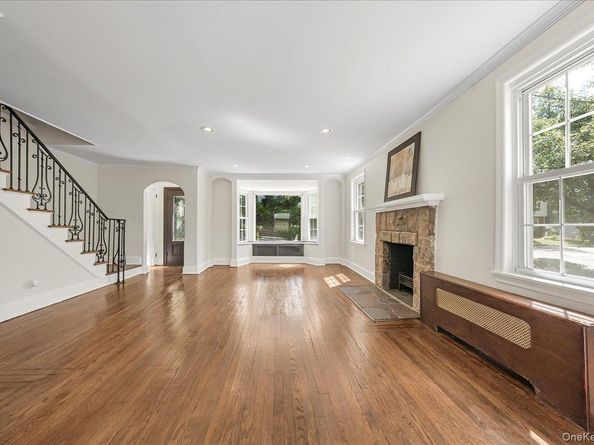 549 Park Avenue, Yonkers NY 10703