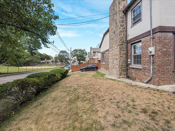 549 Park Avenue, Yonkers NY 10703