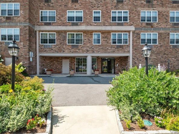 2 Old Mamaroneck Road 3J, White Plains NY 10605