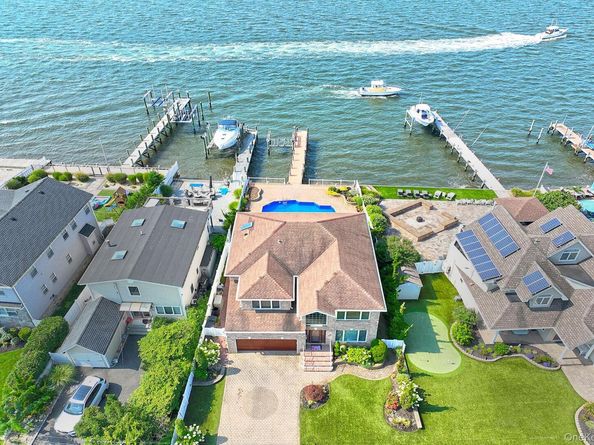 83 Fairwater Avenue, Massapequa NY 11758