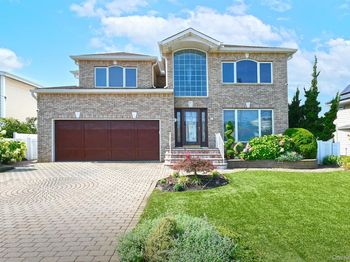 83 Fairwater Avenue