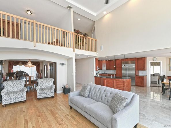 83 Fairwater Avenue, Massapequa NY 11758