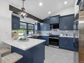 8 Barbara Lane, Jericho NY 11753