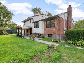 8 Barbara Lane, Jericho NY 11753