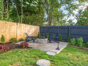 8 Barbara Lane, Jericho NY 11753