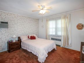 280 Sherbrooke Road, Lindenhurst NY 11757