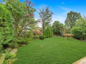 252-25 Leith Road, Little Neck NY 11362