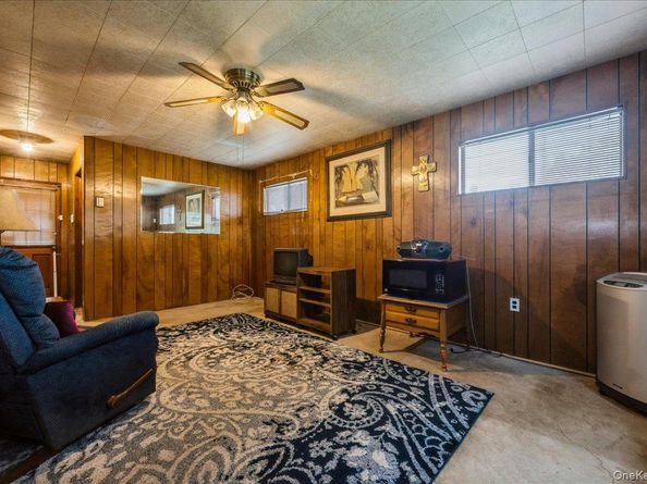 2 Dogwood Lane, Levittown NY 11756