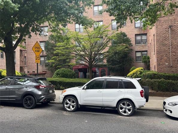 83-25 98th Street 2C, Woodhaven NY 11421