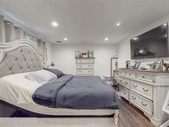 2347 Pine Street, Seaford NY 11783