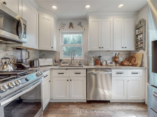 2347 Pine Street, Seaford NY 11783