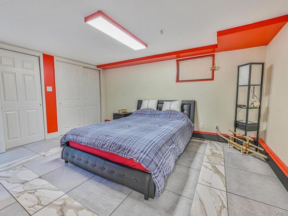 129 Guenther Avenue, Valley Stream NY 11580