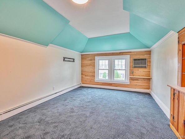 129 Guenther Avenue, Valley Stream NY 11580