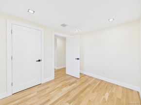49 Griddle Lane, Levittown NY 11756