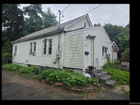 44 Preston Street, Port Washington NY 11050