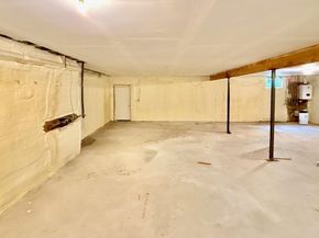 60 Periwinkle Road, Levittown NY 11756
