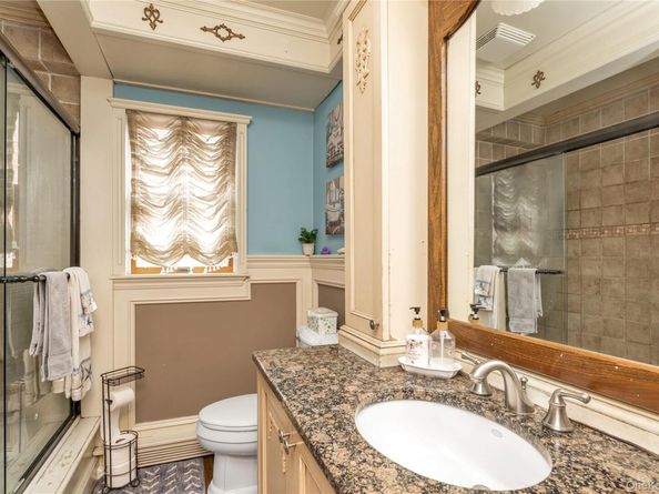 41 Jackson Avenue, Mineola NY 11501