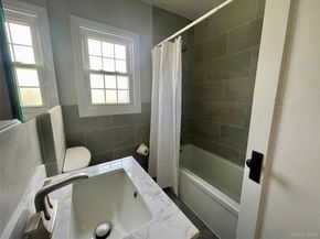 24 Tulip Lane, New Hyde Park NY 11040