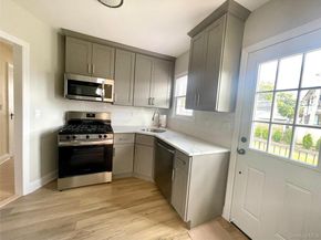 24 Tulip Lane, New Hyde Park NY 11040