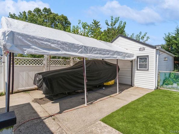 1472 Clay Street, Elmont NY 11003