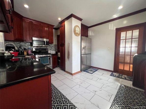 12418 107th Avenue, Richmond Hill NY 11419