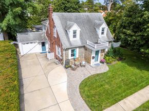 33 Purdy Court S, Rockville Centre NY 11570